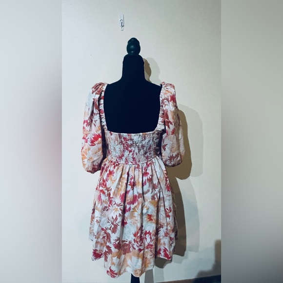 Abercrombie & Fitch Floral Puff-Sleeve Mini Dress in Peach and Coral - Picture 6 of 7